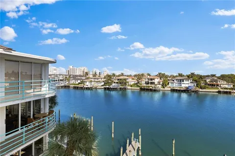 $970,000 | 255 Park Shore Drive, Unit 3341, Naples, FL 34103