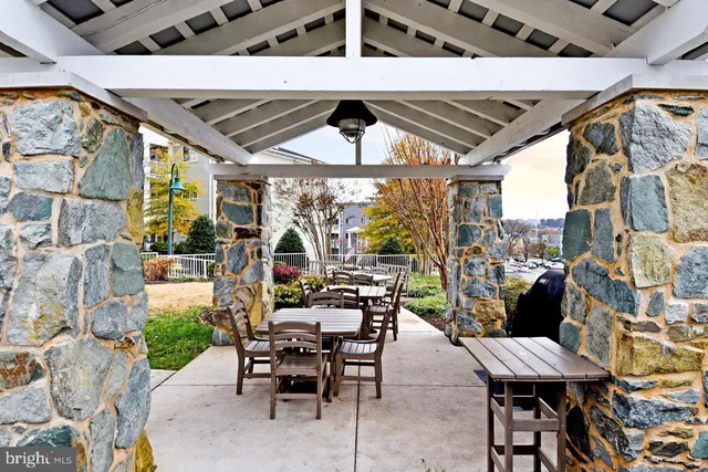 $2,800 | 4167 South Four Mile Run Drive, Unit 103, Arlington, VA 22204