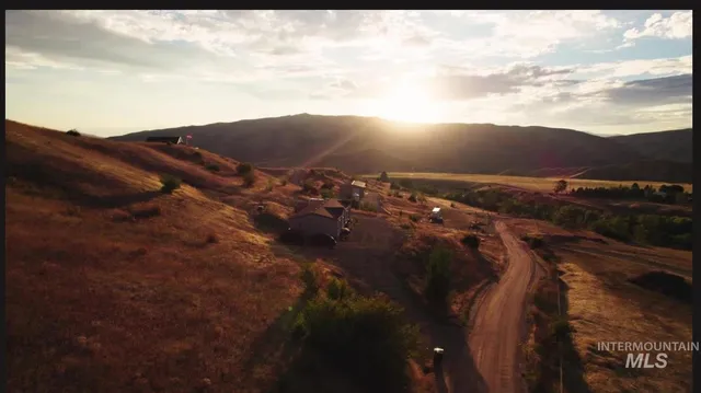 $445,000 | 159 Porter Creek Road, Horseshoe Bend, ID 83629