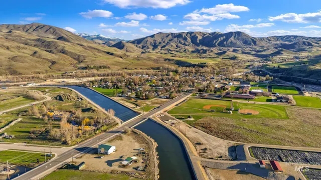 $445,000 | 159 Porter Creek Road, Horseshoe Bend, ID 83629