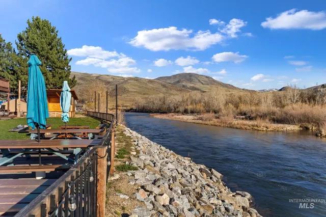 $445,000 | 159 Porter Creek Road, Horseshoe Bend, ID 83629