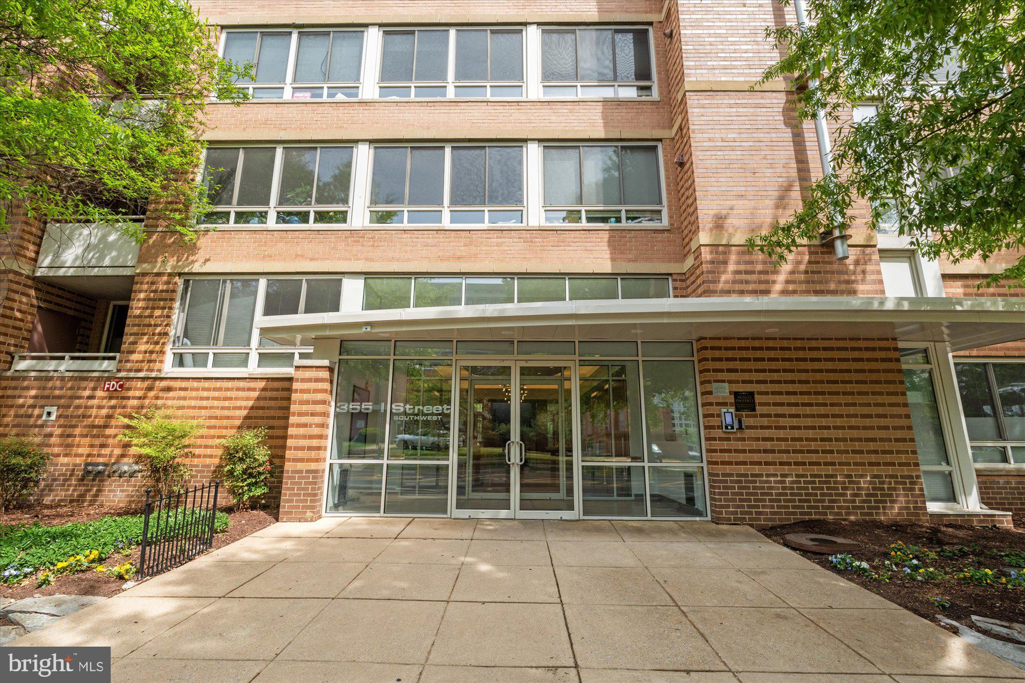 355 I Street Southwest, Unit 217 Washington, DC 20024 - Photo 18 of 25