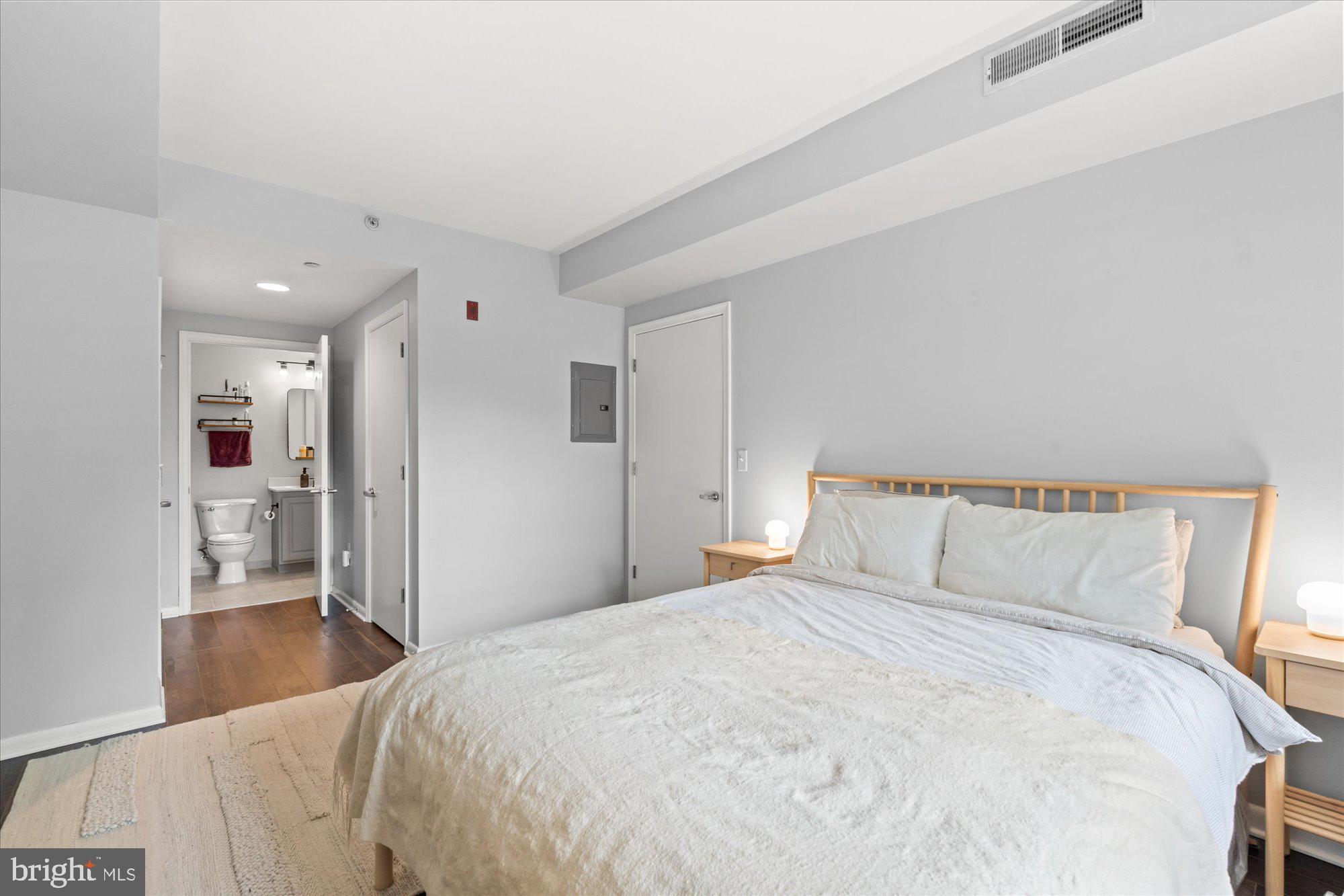 355 I Street Southwest, Unit 217 Washington, DC 20024 - Photo 10 of 25