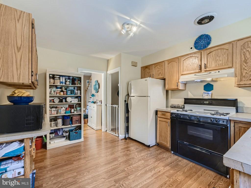 8129 Clyde Bank Road Towson, MD 21286 - Photo 12 of 32 Gallery Image 12