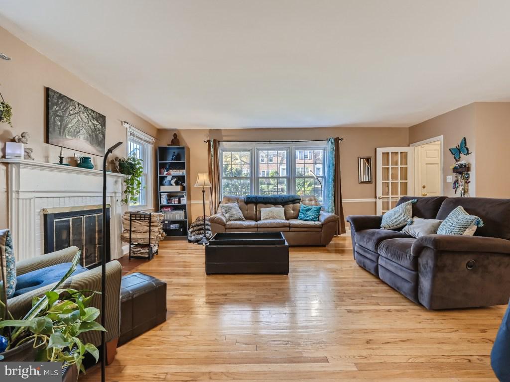 8129 Clyde Bank Road Towson, MD 21286 - Photo 6 of 32 Gallery Image 6