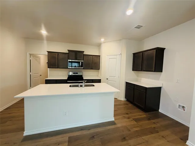 $2,595 | 3917 Jasper Lane, Celina, TX 75009