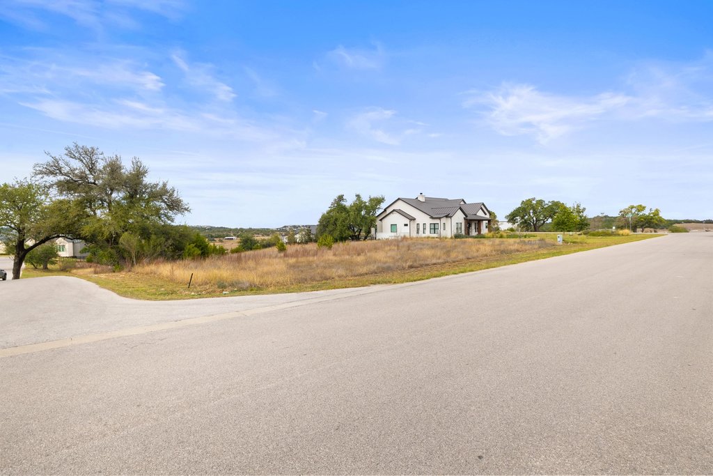 6512 Caudill Lane Austin, TX 78738 - Photo 13 of 15