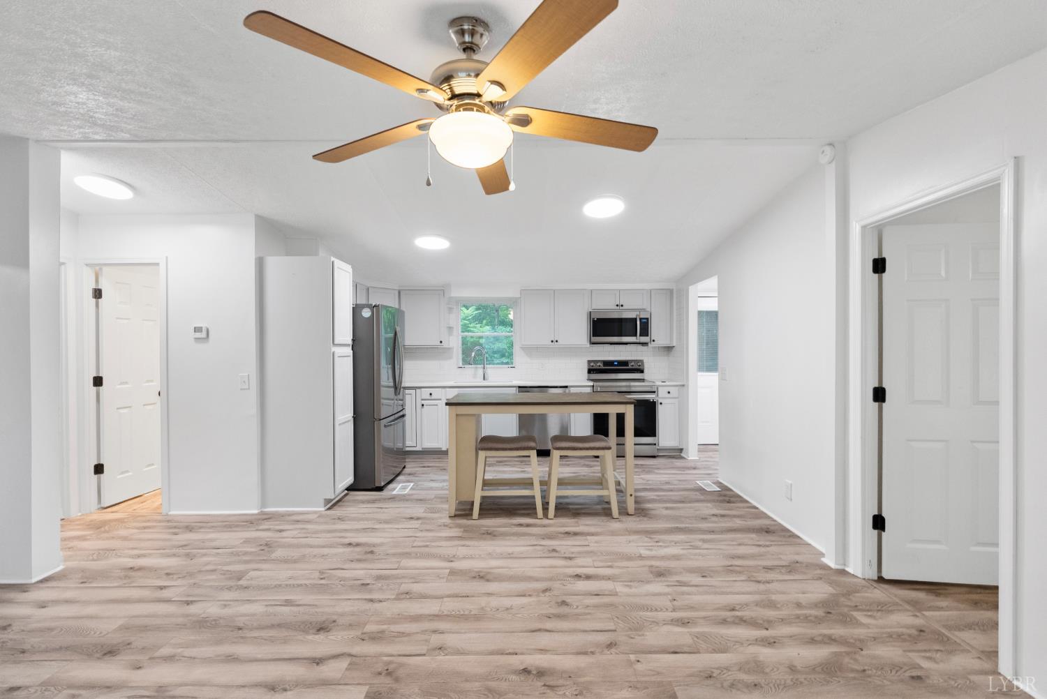 7032 Stage Road Concord, VA 24538 - Photo 5 of 36 Gallery Image 5