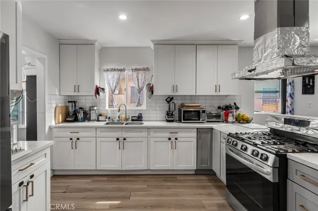 $649,800 | 827 East 97th Street, Los Angeles, CA 90002