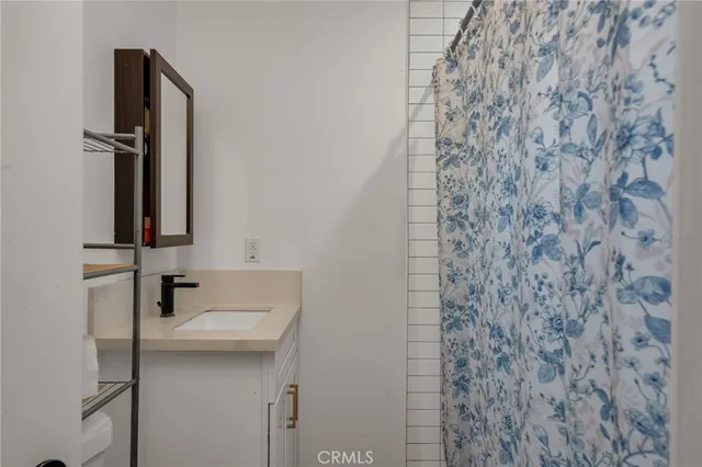 $649,800 | 827 East 97th Street, Los Angeles, CA 90002