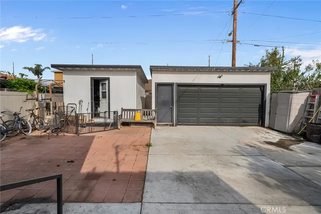 $649,800 | 827 East 97th Street, Los Angeles, CA 90002