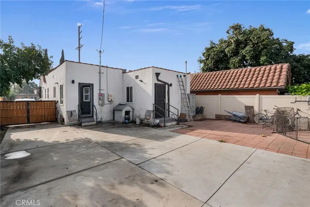 $649,800 | 827 East 97th Street, Los Angeles, CA 90002