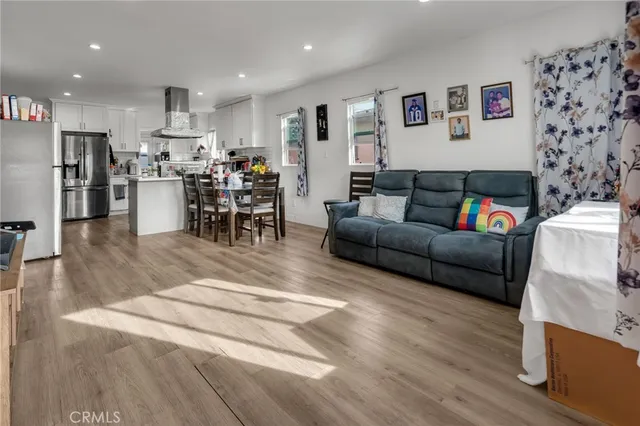 $649,800 | 827 East 97th Street, Los Angeles, CA 90002