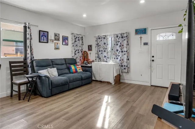 $649,800 | 827 East 97th Street, Los Angeles, CA 90002