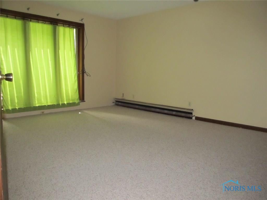 15625 Harris Road Defiance, OH 43512 - Photo 16 of 27 LARGE BEDROOM