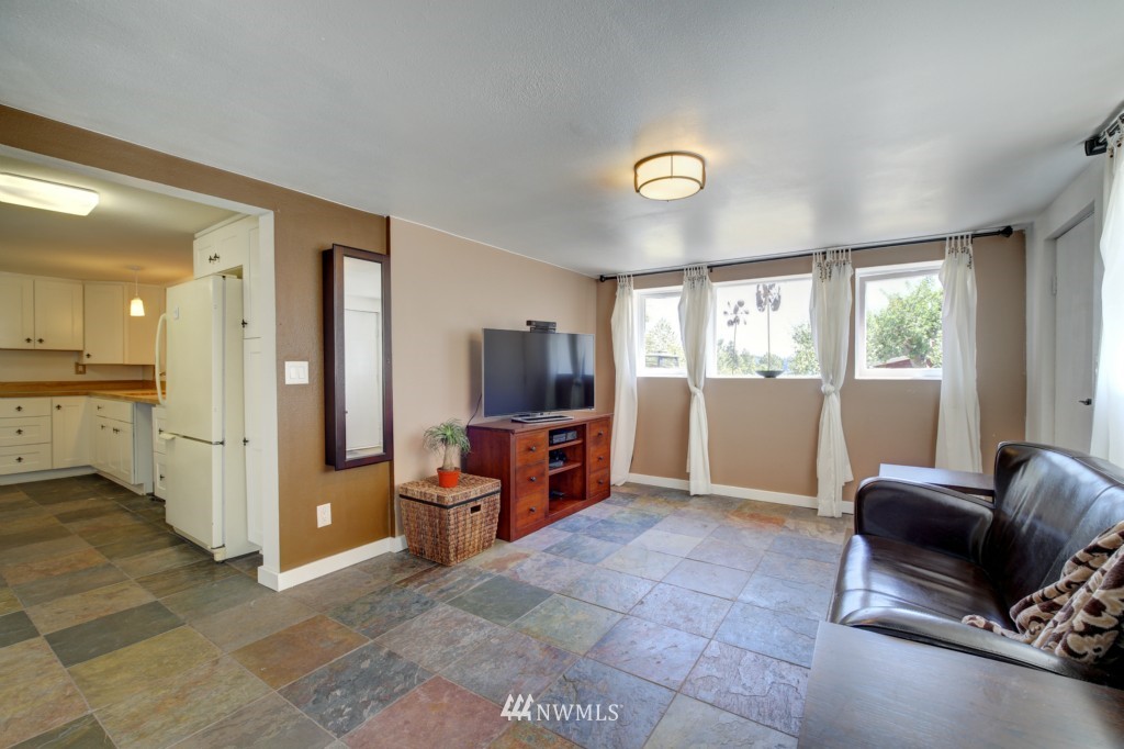 23625 23rd Avenue West Bothell, WA 98021 - Photo 10 of 18