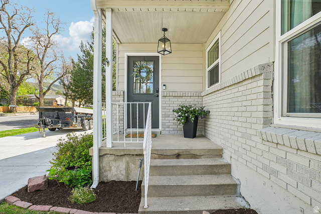 2512 South 150 West Bountiful, UT 84010 - Photo 4 of 53