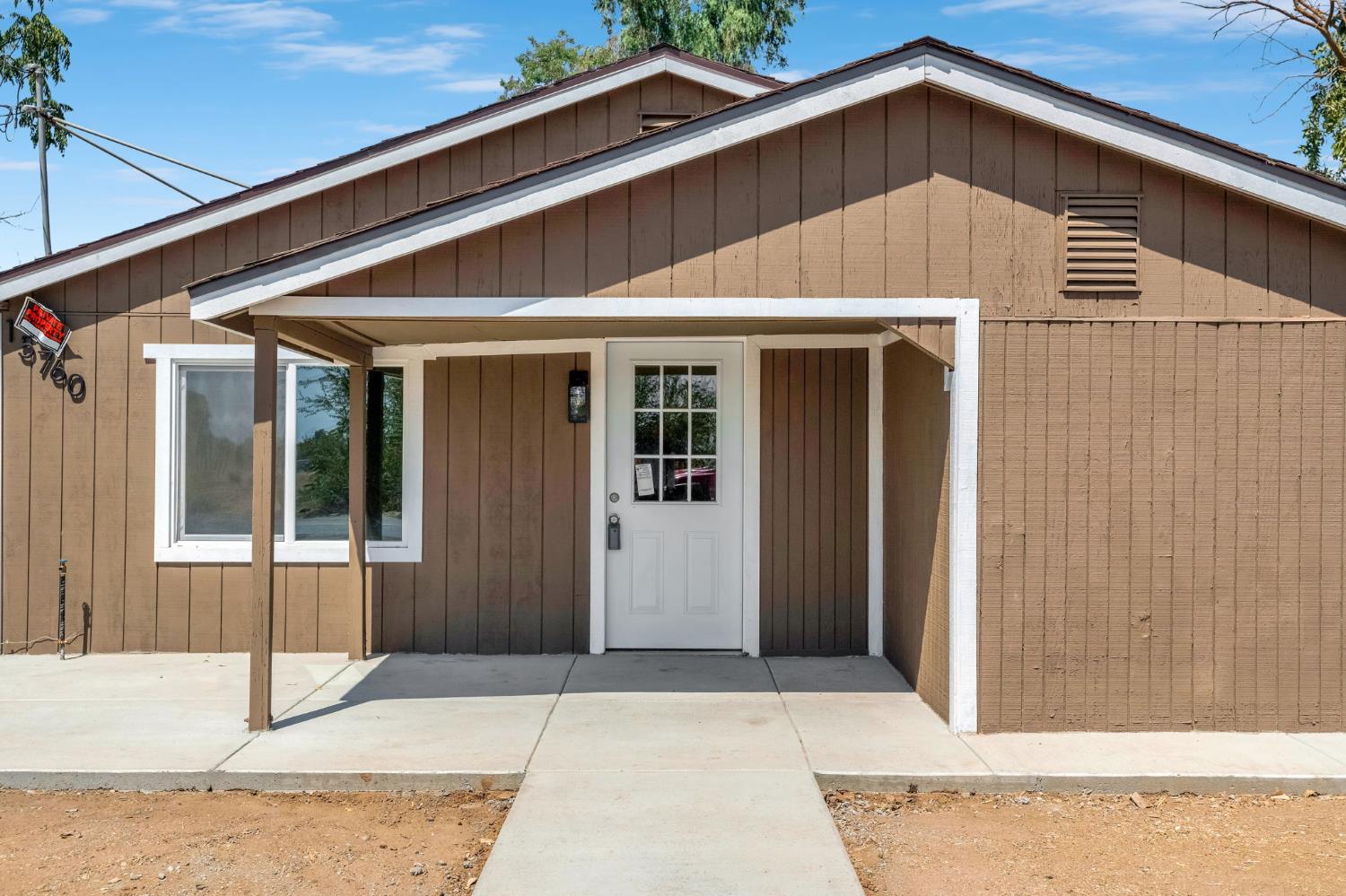 15760 Raymond Road Madera, CA 93638 - Photo 4 of 25 Gallery Image 4