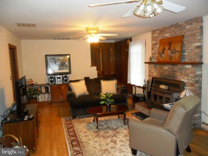 9685 Howes Road Dunkirk, MD 20754 - Photo 8 of 30 Family Room 1
