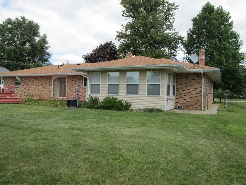 2801 Fir Road Bremen, IN 46506 - Photo 5 of 23