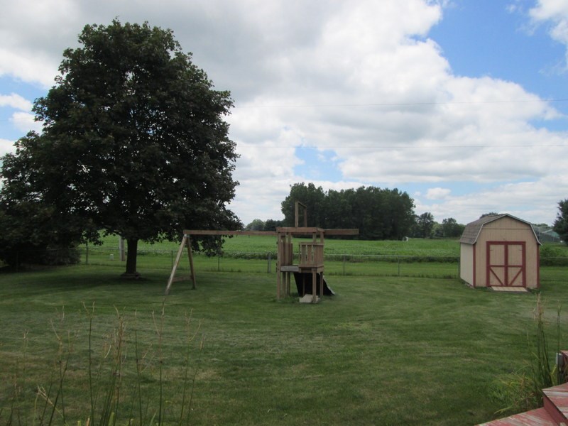 2801 Fir Road Bremen, IN 46506 - Photo 6 of 23