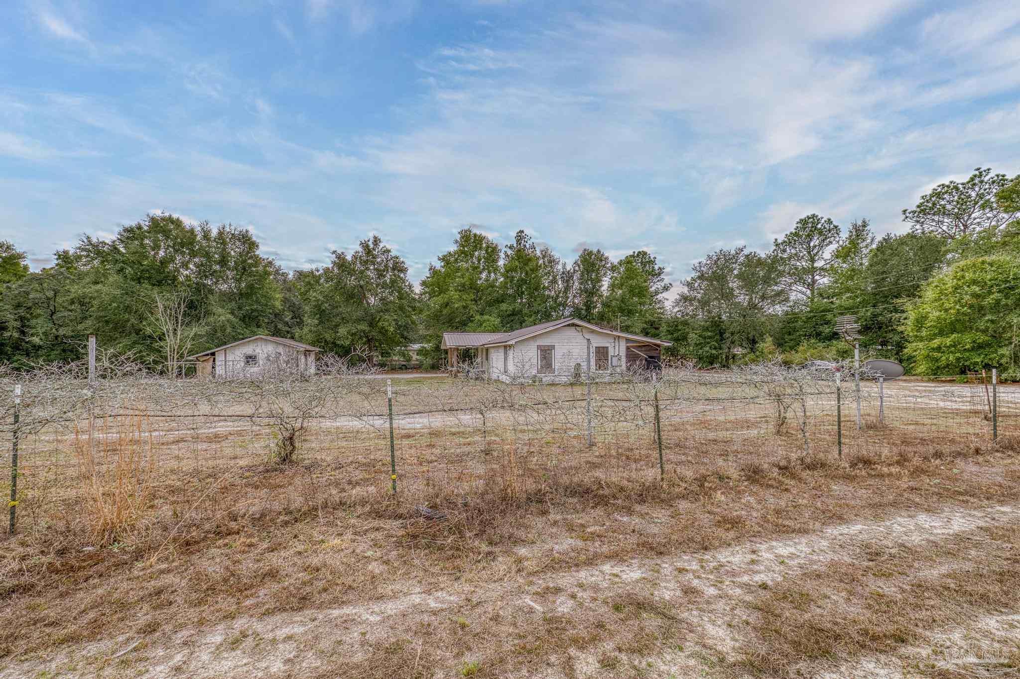 10246 Nichols Lake Road Milton, FL 32583 - Photo 33 of 39