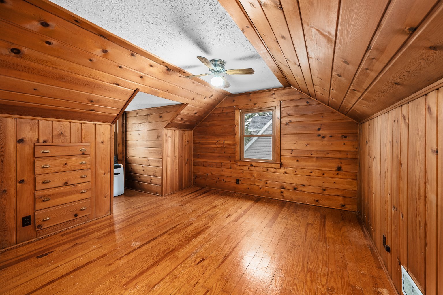 925 24th Street Moline, IL 61265 - Photo 23 of 37 a view of an empty room with a wooden door