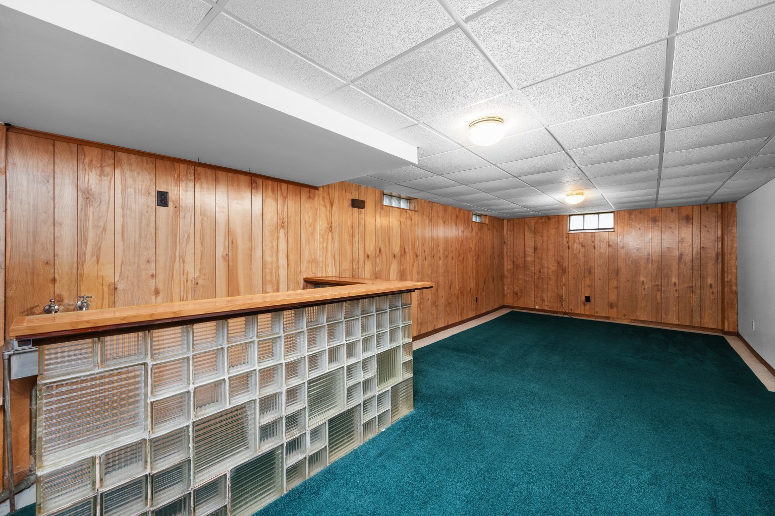 925 24th Street Moline, IL 61265 - Photo 29 of 37 a view of an empty room with a window
