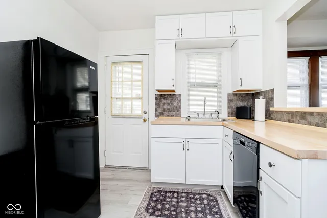 $1,750 | 54 South 5th Avenue, Beech Grove, IN 46107