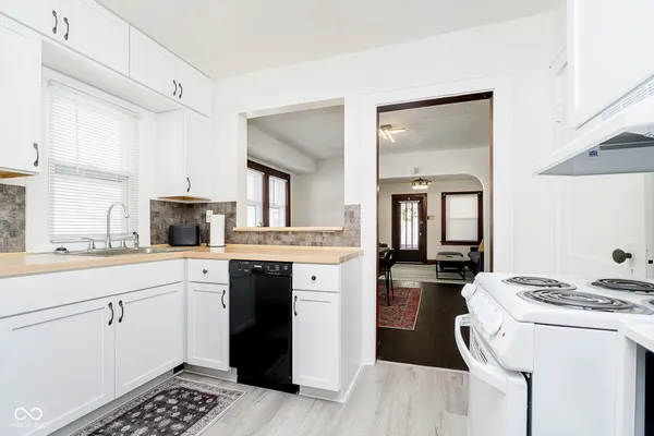 $1,750 | 54 South 5th Avenue, Beech Grove, IN 46107