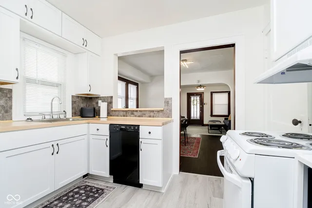 $1,750 | 54 South 5th Avenue, Beech Grove, IN 46107