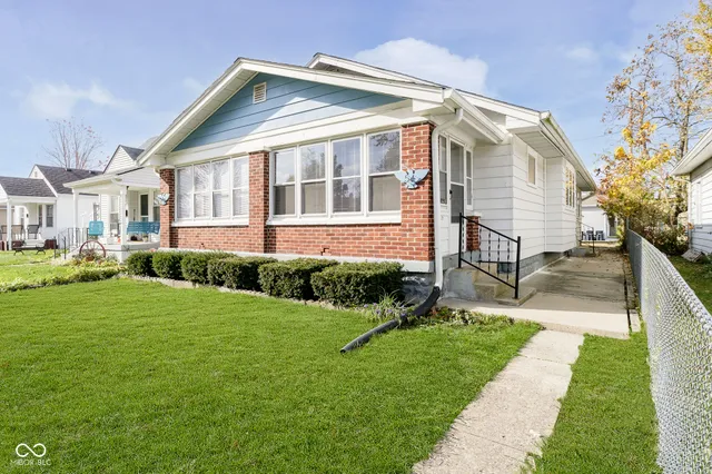 $1,750 | 54 South 5th Avenue, Beech Grove, IN 46107