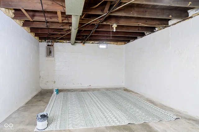 $1,750 | 54 South 5th Avenue, Beech Grove, IN 46107