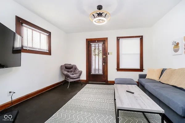 $1,750 | 54 South 5th Avenue, Beech Grove, IN 46107