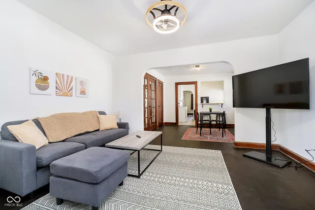 $1,750 | 54 South 5th Avenue, Beech Grove, IN 46107