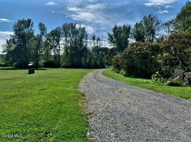 $339,777 | 1672 Creek Road, Duanesburg, NY 12066