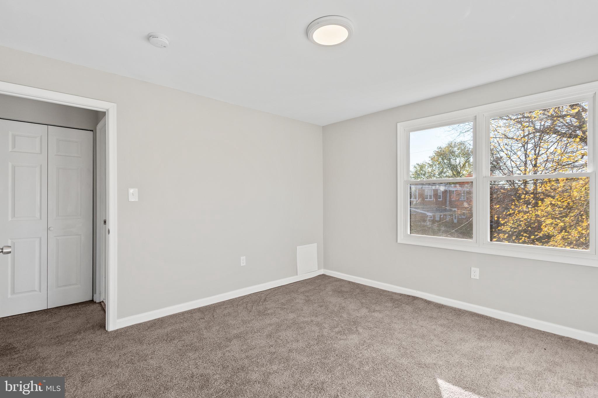 5815 Waycross Road Baltimore, MD 21206 - Photo 10 of 30 Primary bedroom