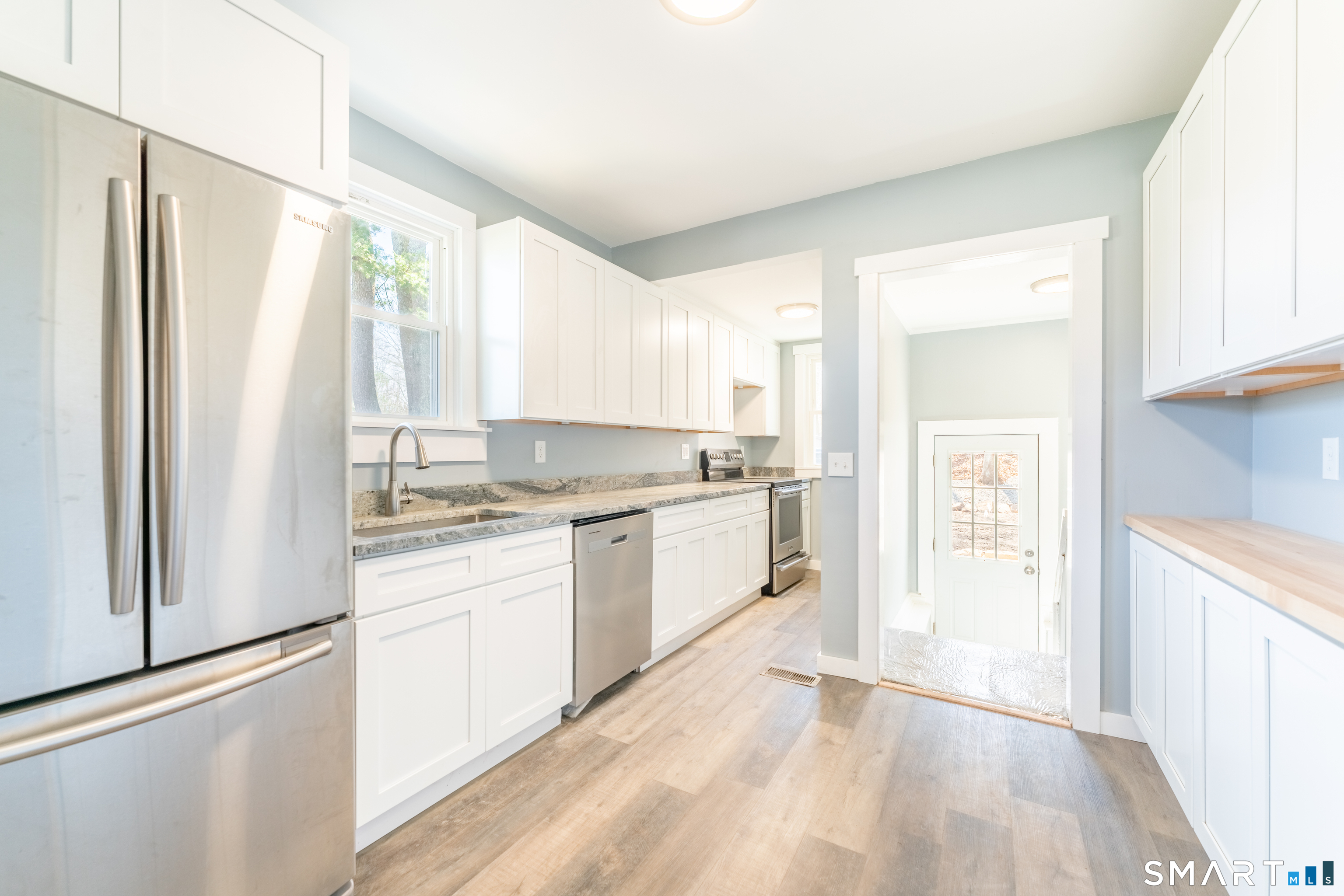 159 Norwich-Westerly Road North Stonington, CT 06359 - Photo 19 of 34