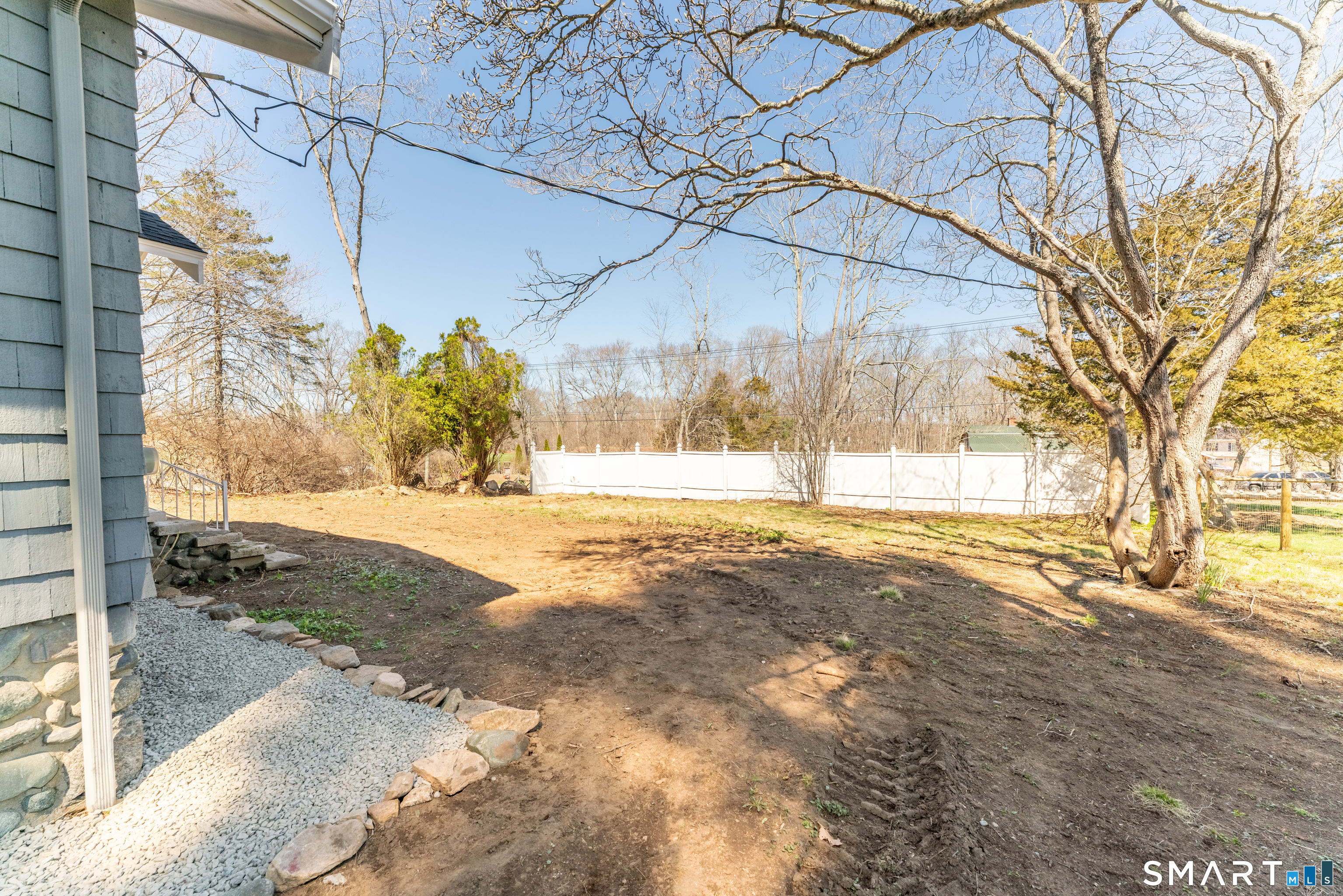 159 Norwich-Westerly Road North Stonington, CT 06359 - Photo 10 of 34