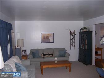 22 Ranoldo Terrace Cherry Hill, NJ 08034 - Photo 3 of 11 Living Room