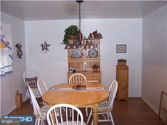 22 Ranoldo Terrace Cherry Hill, NJ 08034 - Photo 4 of 11 Dining Room