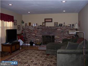 22 Ranoldo Terrace Cherry Hill, NJ 08034 - Photo 7 of 11 Family Room
