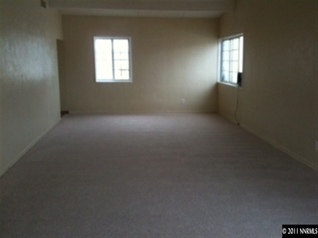 13605 Mt Whitney Street Reno, NV 89506 - Photo 4 of 10 Photo 4