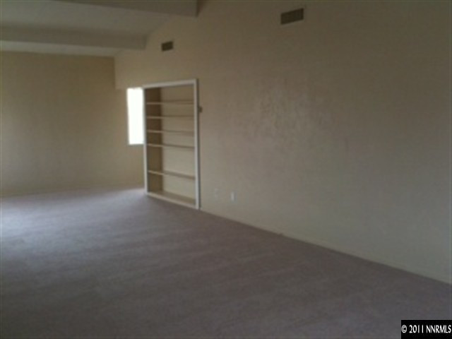 13605 Mt Whitney Street Reno, NV 89506 - Photo 5 of 10 Photo 5