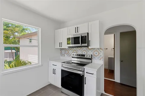 $1,595,000 | 3030 5th Street North, St. Petersburg, FL 33704
