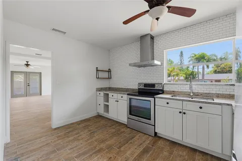$1,595,000 | 3030 5th Street North, St. Petersburg, FL 33704