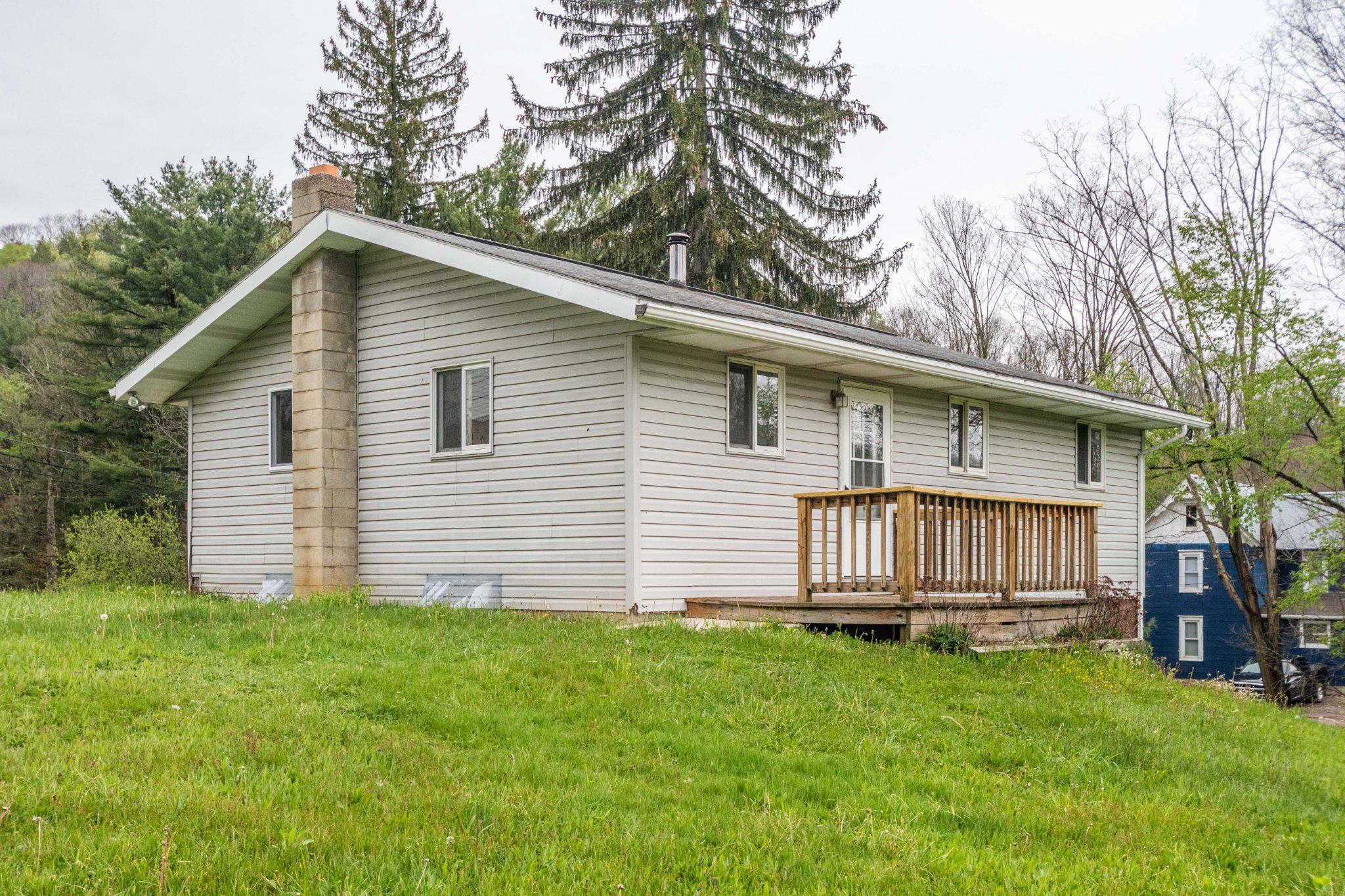 2155 Jennings Road Grantsville, MD 21536 - Photo 4 of 39 Charming hillside retreat awaits you rear right