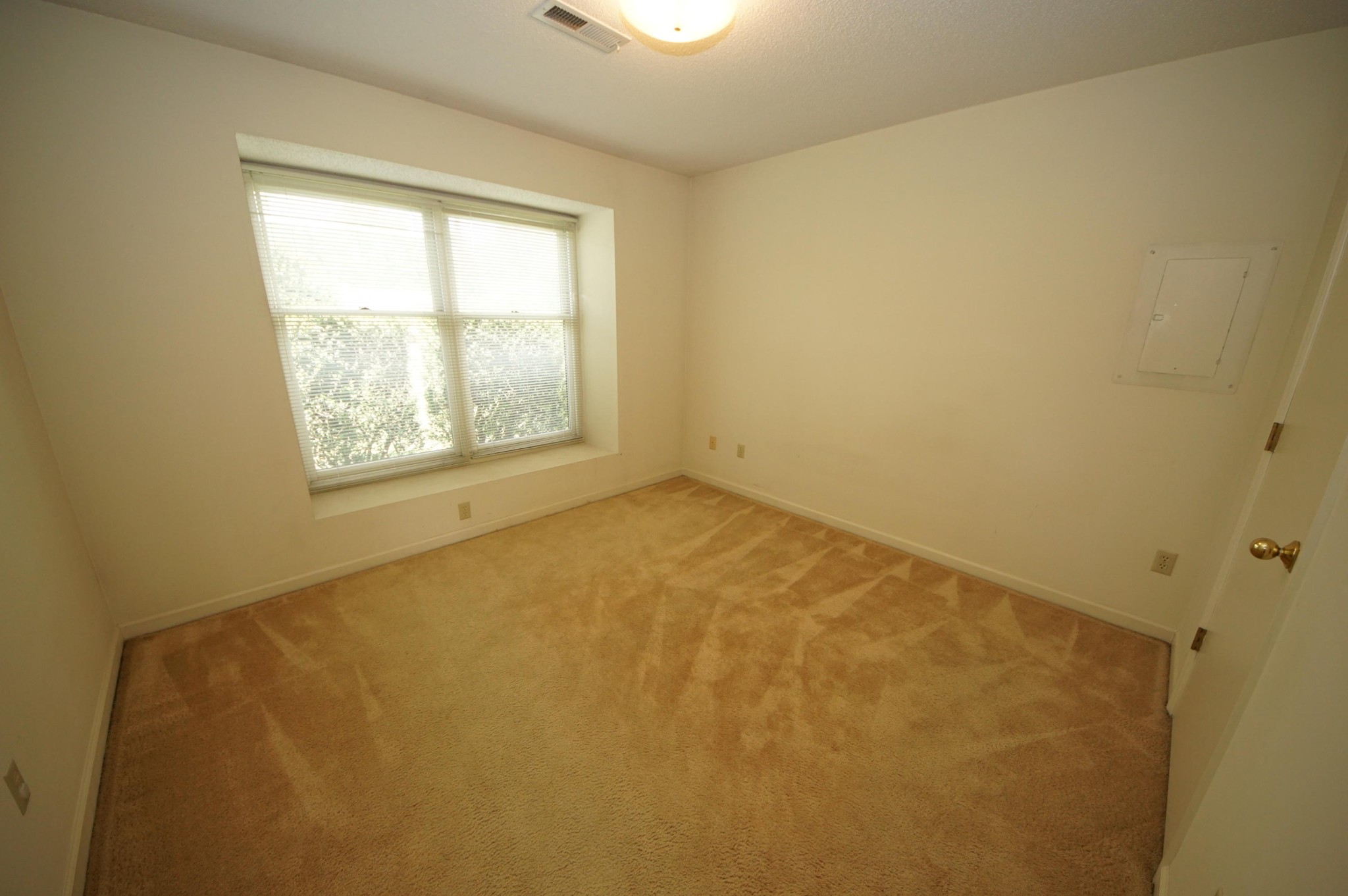 8848 Nubbin Ridge Road, Unit 1 Knoxville, TN 37923 - Photo 8 of 12 Gallery Image 8