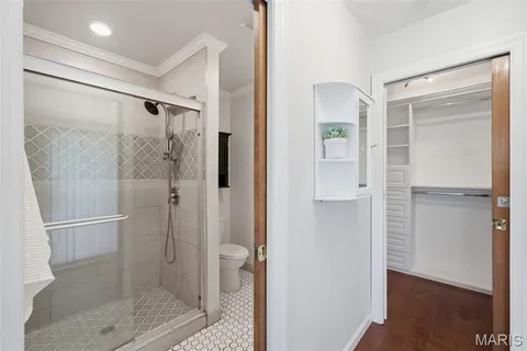 $925,000 | 9030 Middlewood Court, Sunset Hills, MO 63127