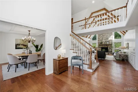 $925,000 | 9030 Middlewood Court, Sunset Hills, MO 63127